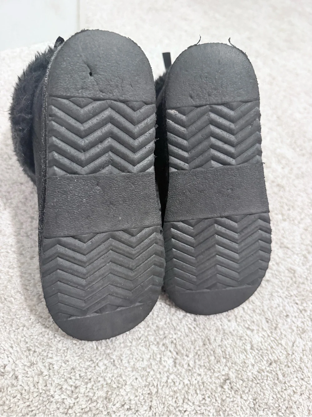 Weestep Black Faux Fur Bow Back Winter Boots - kids girls size 1